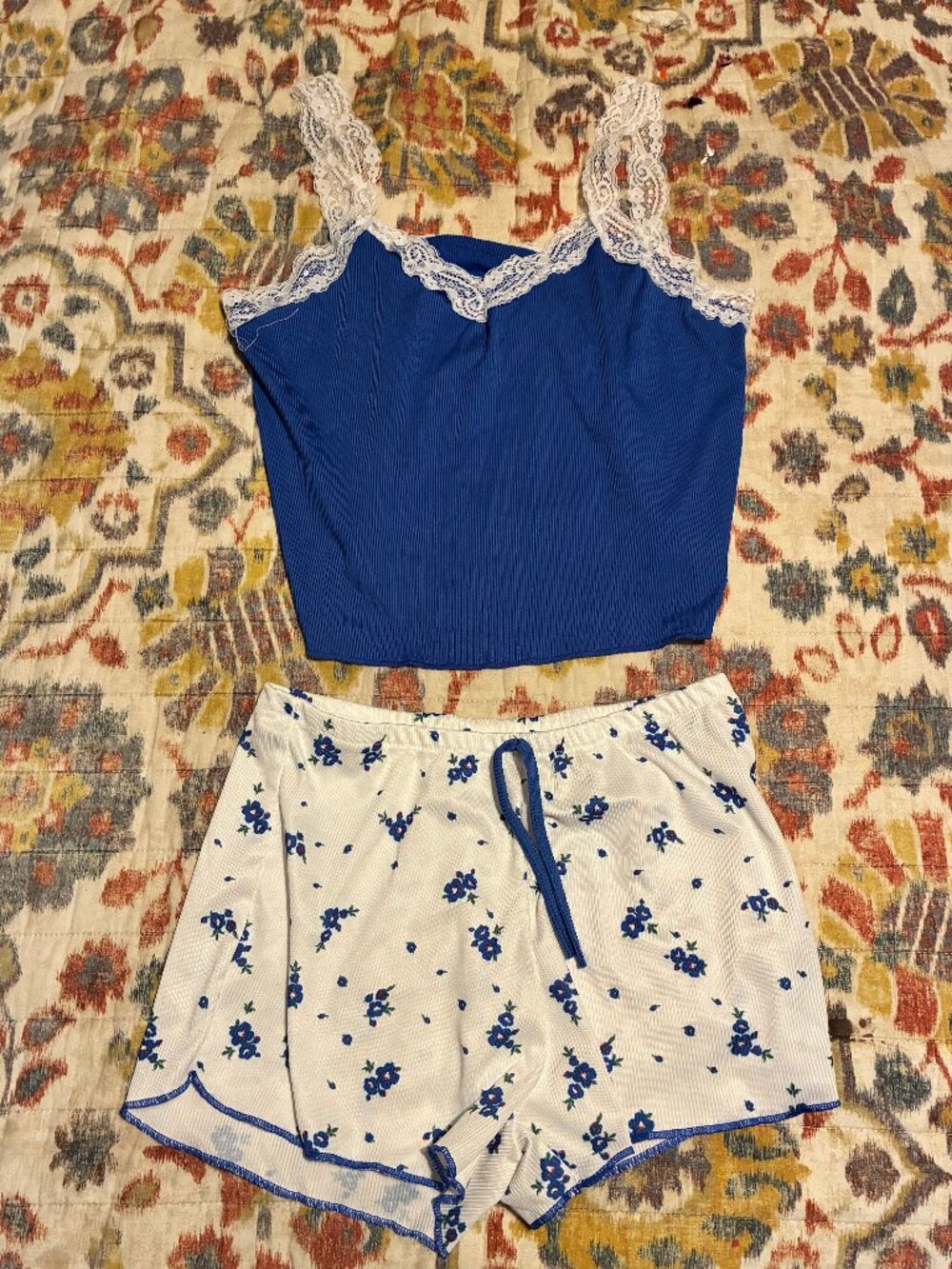 White and Blue Floral Lounge Set - SMALL